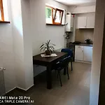 Marasti 2 דירה *